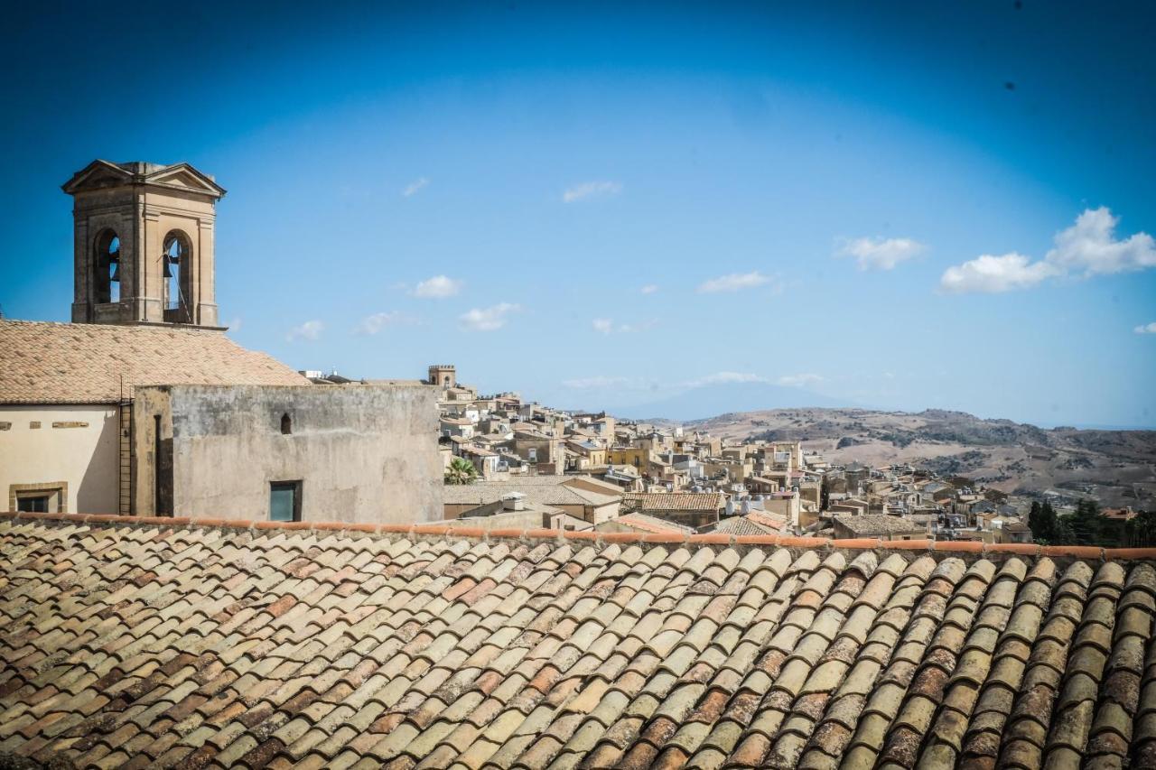 شقة I Colori Della Sicilia Noblesse كالتاجيروني المظهر الخارجي الصورة